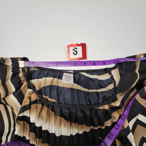 Black and Gold Animal Print Blouse Top with Butterfly Sleeves   Size S  NWOT - Picture 8 of 11